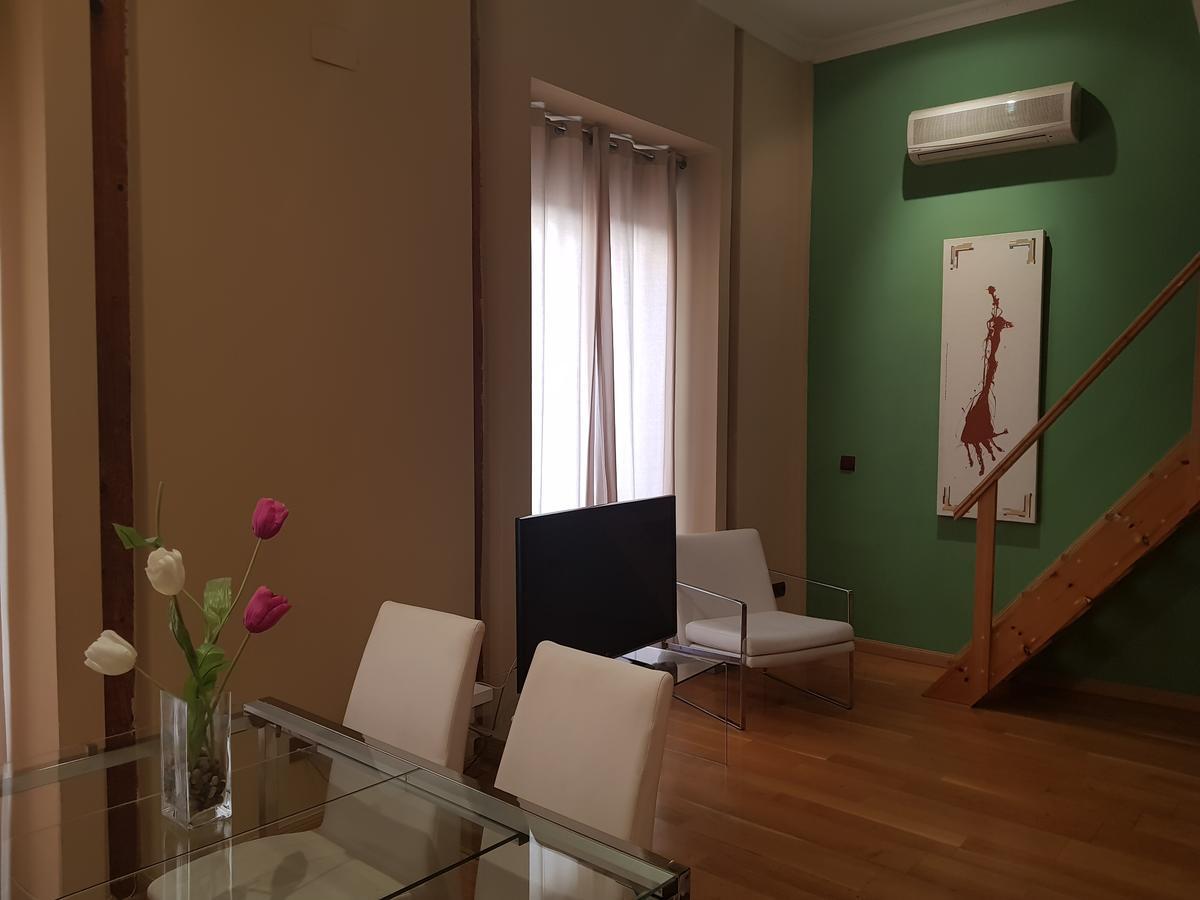 Conde Romanones, 5 Apartment