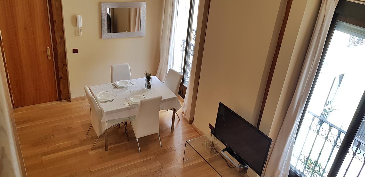 Conde Romanones, 5 Apartment